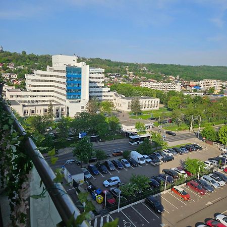 Rainbow Apartment Pink - Free Parking- Zona Spital Recuperare Iasi Exterior foto