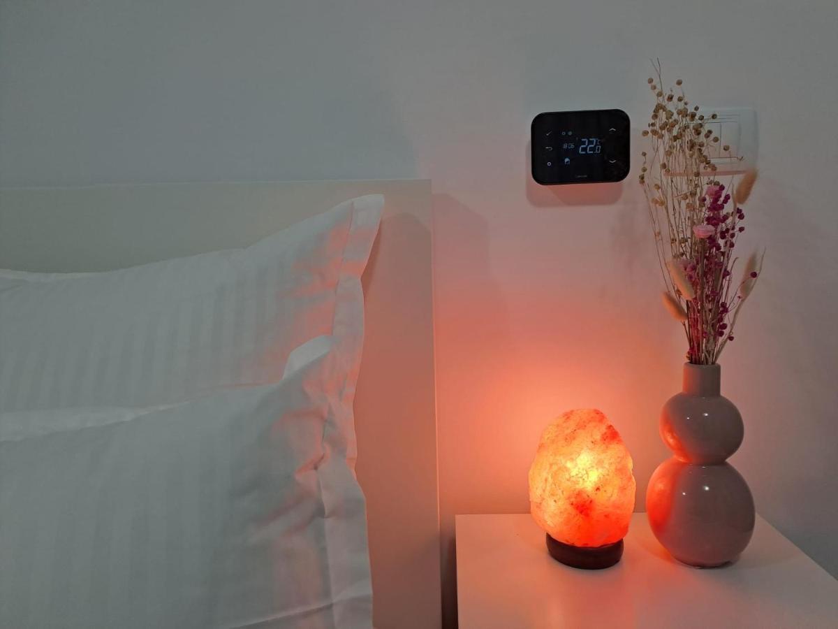 Rainbow Apartment Pink - Free Parking- Zona Spital Recuperare Iasi Exterior foto
